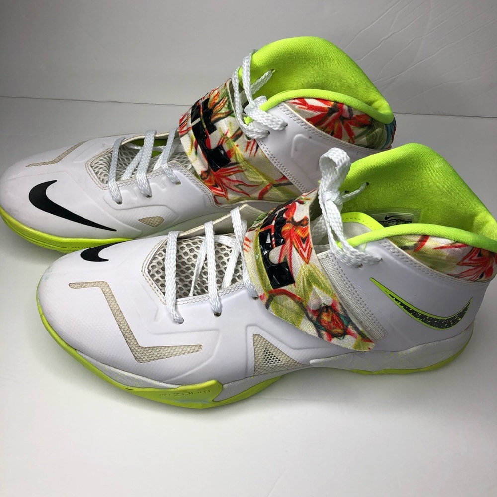 Lebron Zoom solder VII kings Pride White Black - Picture 2 of 6